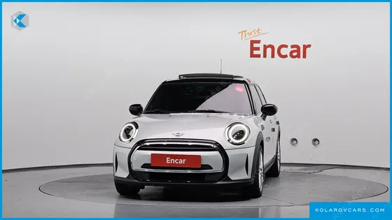 MINI COOPER 5-DOOR CLASSIC PLUS