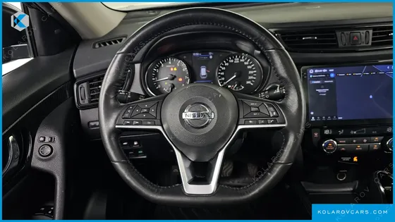NISSAN X-TRAIL 2.5 TECH 4WD