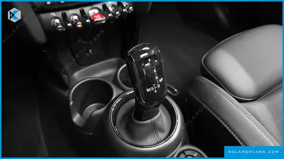 MINI COOPER CLASSIC PLUS LAUNCH PACK