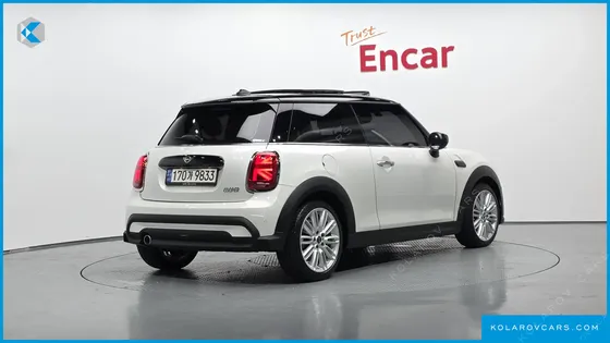MINI COOPER CLASSIC PLUS LAUNCH PACK