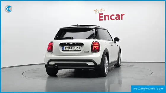 MINI COOPER CLASSIC PLUS LAUNCH PACK