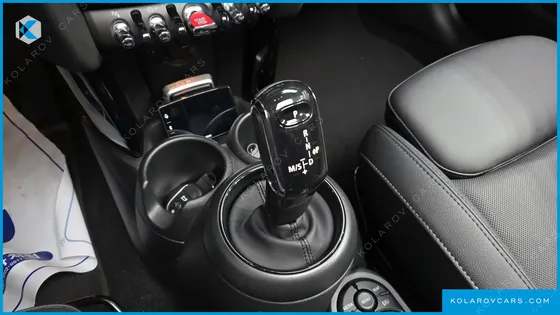 MINI COOPER CLASSIC PLUS LAUNCH PACK