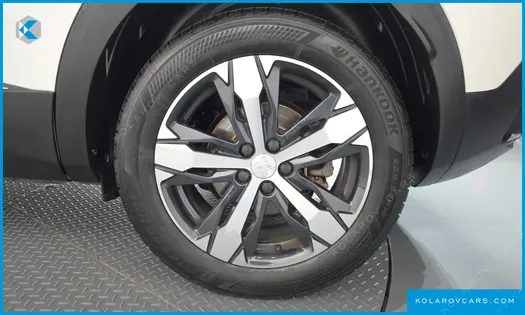 PEUGEOT 3008 1.5 BLUEHDI GT