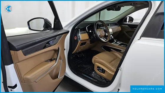 JAGUAR F-PACE D200 SE