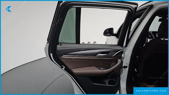 BMW IX3 M SPORTS