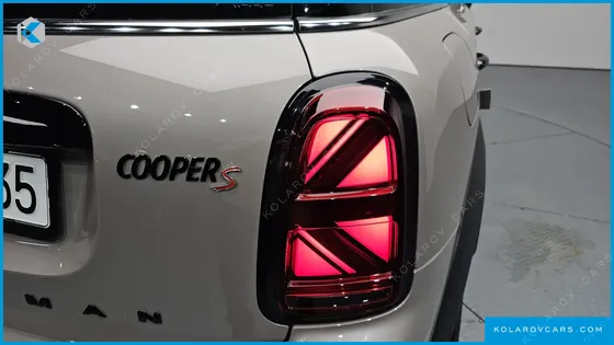 MINI COUNTRYMAN ALL4 CLASSIC LAUNCH PACK