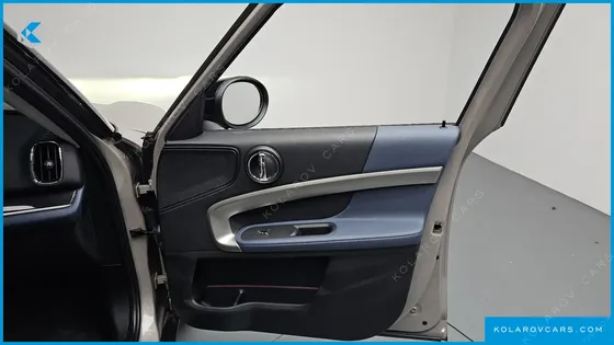 MINI COUNTRYMAN ALL4 CLASSIC LAUNCH PACK
