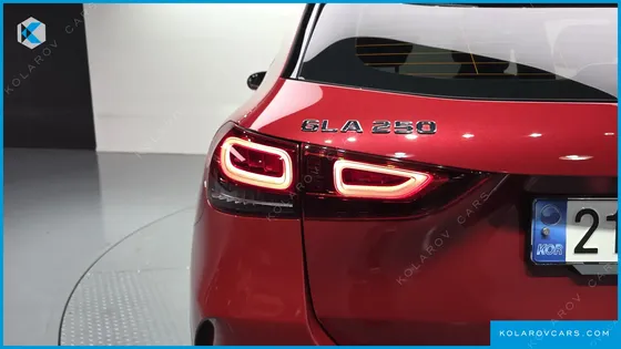 MERCEDES GLA-CLASS GLA250 4MATIC