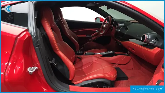 FERRARI F8 3.9 V8
