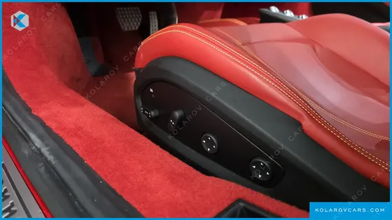 FERRARI F8 3.9 V8