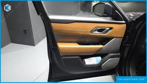 LAND ROVER RANGE ROVER VELAR 3.0 D300 R-DYNAMIC HSE