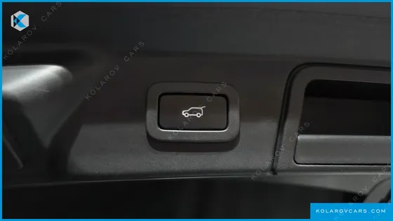 LAND ROVER RANGE ROVER VELAR 2.0 D240 R-DYNAMIC SE