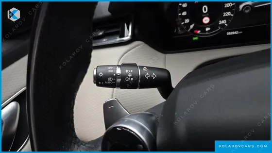 LAND ROVER RANGE ROVER VELAR 2.0 D240 R-DYNAMIC SE