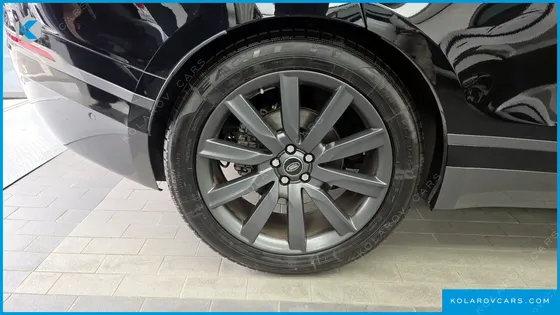 LAND ROVER RANGE ROVER VELAR 3.0 D300 R-DYNAMIC HSE