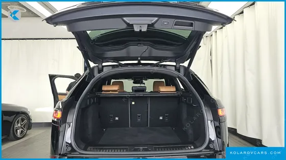LAND ROVER RANGE ROVER VELAR 3.0 D300 R-DYNAMIC HSE