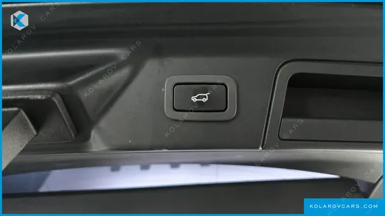 LAND ROVER RANGE ROVER VELAR 3.0 D300 R-DYNAMIC HSE