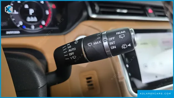 LAND ROVER RANGE ROVER VELAR 3.0 D300 R-DYNAMIC HSE