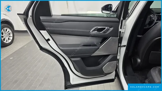 LAND ROVER RANGE ROVER VELAR 3.0 D300 R-DYNAMIC HSE
