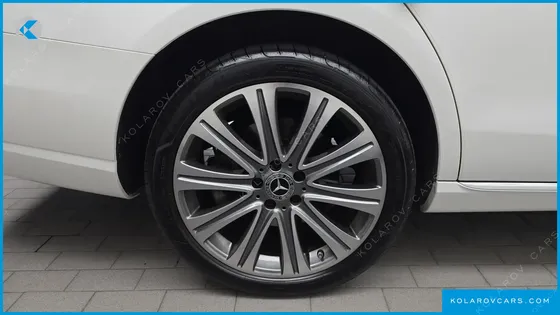 MERCEDES E-CLASS E300E 4MATIC EXCLUSIVE