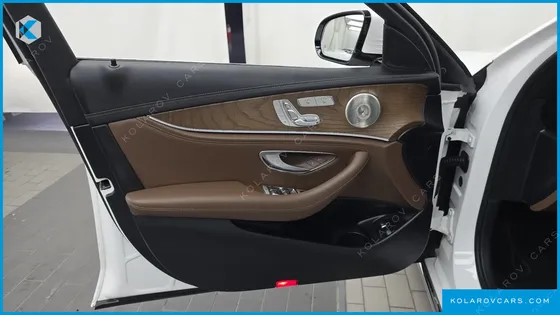 MERCEDES E-CLASS E300E 4MATIC EXCLUSIVE