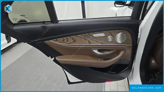 MERCEDES E-CLASS E300E 4MATIC EXCLUSIVE