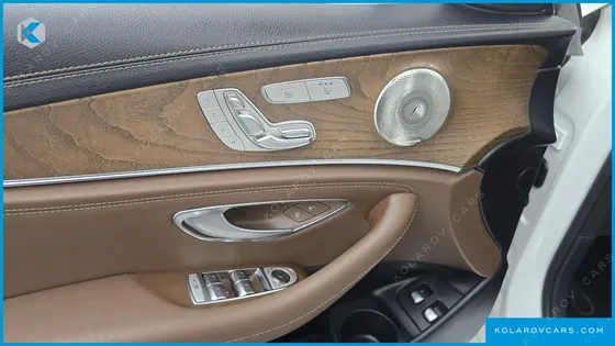 MERCEDES E-CLASS E300E 4MATIC EXCLUSIVE