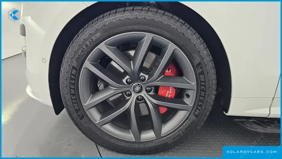 LAND ROVER RANGE ROVER SPORT P550E DYNAMIC HSE