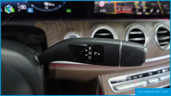MERCEDES E-CLASS E300E 4MATIC EXCLUSIVE
