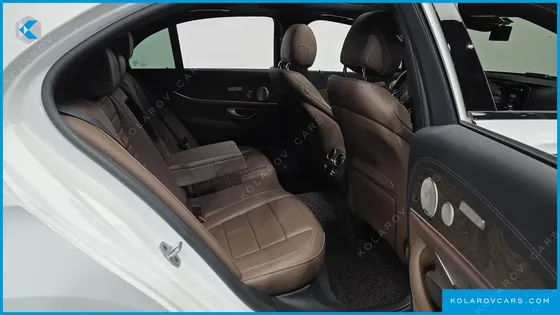 MERCEDES E-CLASS E300E 4MATIC EXCLUSIVE