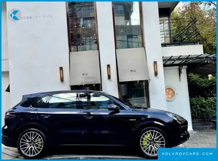 PORSCHE CAYENNE 3.0 E-HYBRID