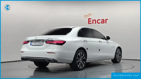 MERCEDES E-CLASS E300E 4MATIC EXCLUSIVE