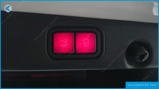 MERCEDES E-CLASS E300E 4MATIC EXCLUSIVE