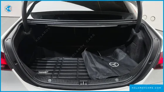 MERCEDES E-CLASS E300E 4MATIC EXCLUSIVE