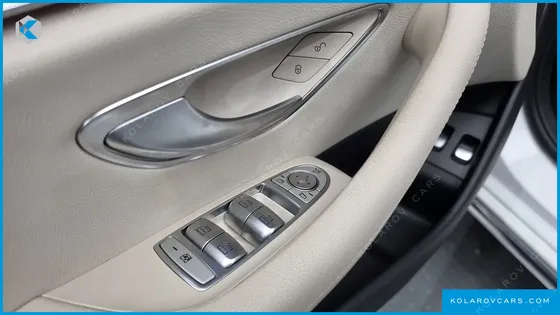 MERCEDES E-CLASS E300E 4MATIC EXCLUSIVE