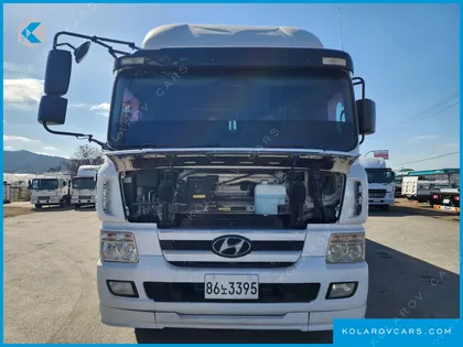 HYUNDAI TRAGO TRAGO 6X4