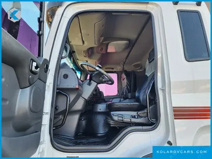 HYUNDAI TRAGO TRAGO 6X4