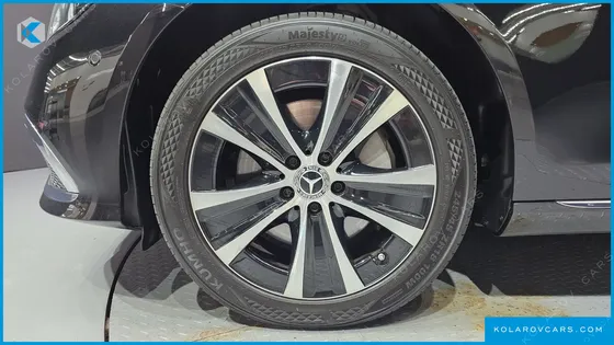 MERCEDES E-CLASS E300E 4MATIC EXCLUSIVE