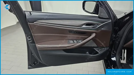 BMW 5 SERIES 530E M SPORT
