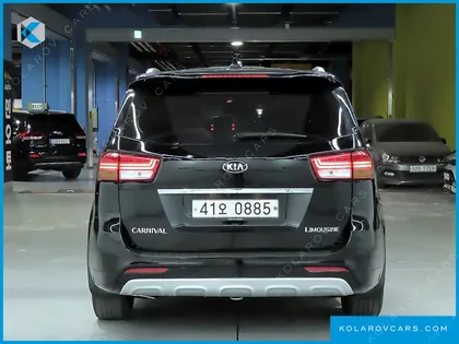 KIA CARNIVAL 7-SEATER LIMOUSINE