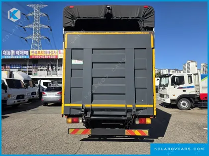 HYUNDAI MEGA TRUCK PREMIUM