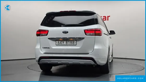 KIA CARNIVAL 9-SEATER PRESTIGE