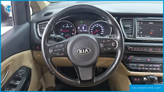 KIA CARNIVAL 9-SEATER PRESTIGE