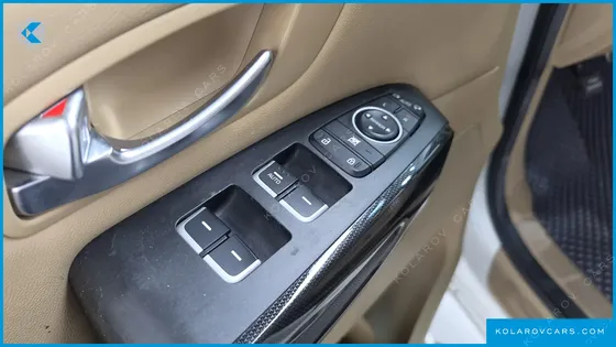 KIA CARNIVAL 9-SEATER PRESTIGE