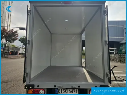 HYUNDAI PORTER II SUPER CABIN LPG