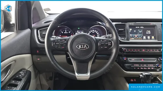 KIA CARNIVAL 9-SEATER PRESTIGE