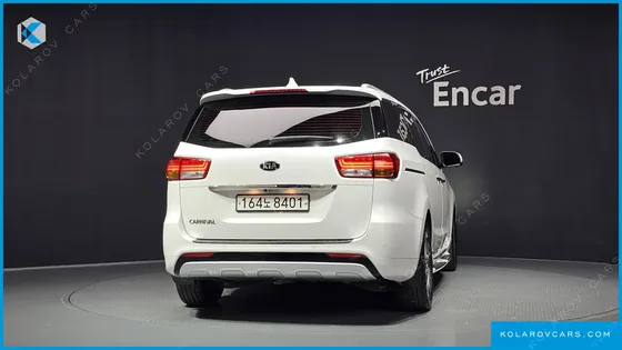 KIA CARNIVAL 9-SEATER PRESTIGE