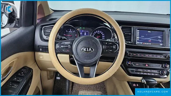 KIA CARNIVAL 9-SEATER PRESTIGE