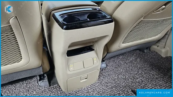 KIA CARNIVAL 9-SEATER PRESTIGE