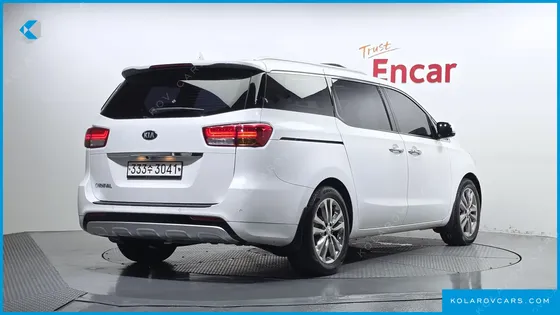 KIA CARNIVAL 9-SEATER NOBLESSE