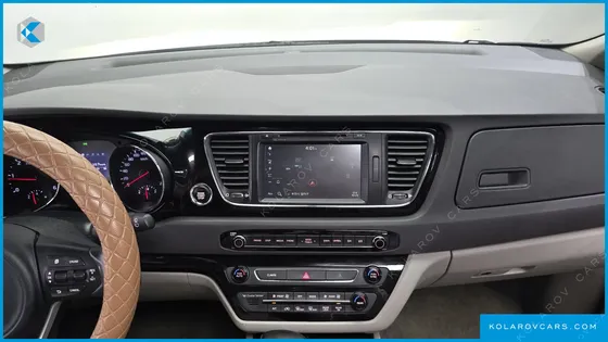 KIA CARNIVAL 9-SEATER NOBLESSE